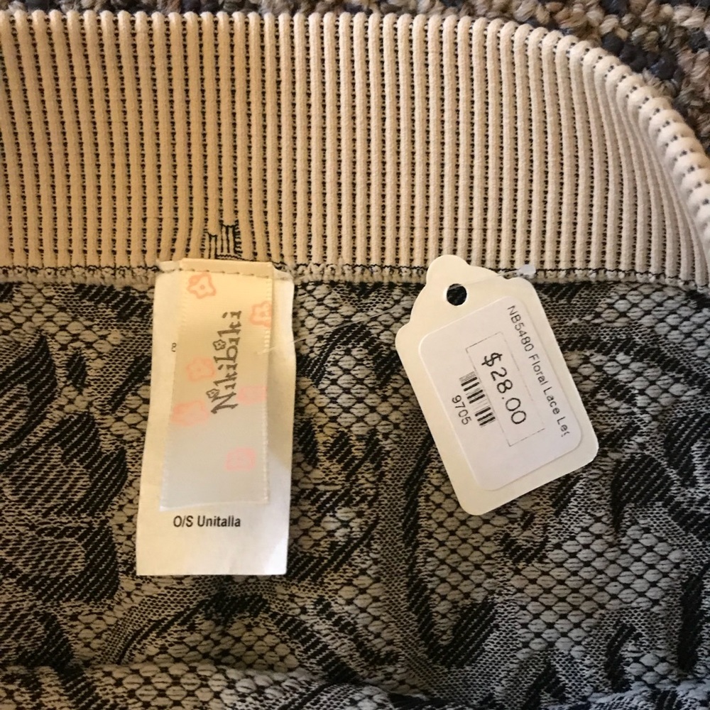 Boutique- Leggings